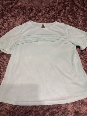Mint Short Sleeve Pintuck Blouse - Women’s Lightweight Top